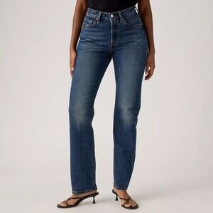 NWOT Levi's Women's 501 Curve Dark Blue Straight Leg Jeans Size 31 x 32